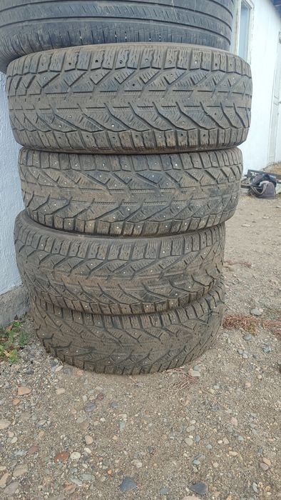 Продам зимнюю резину