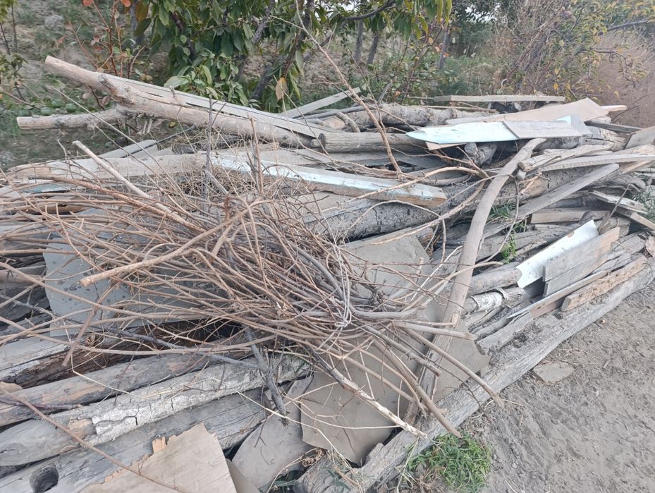 Курук Утин  сотилади.