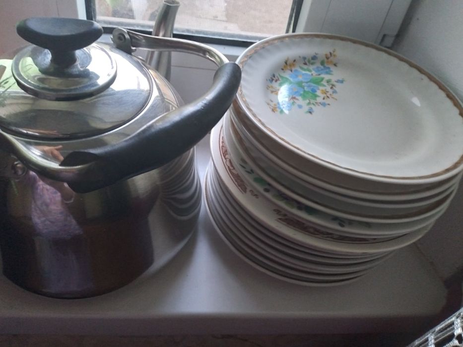 Отдам даром посуду