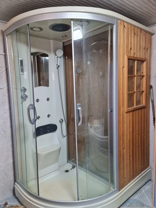 Душевая кабина с парилкой