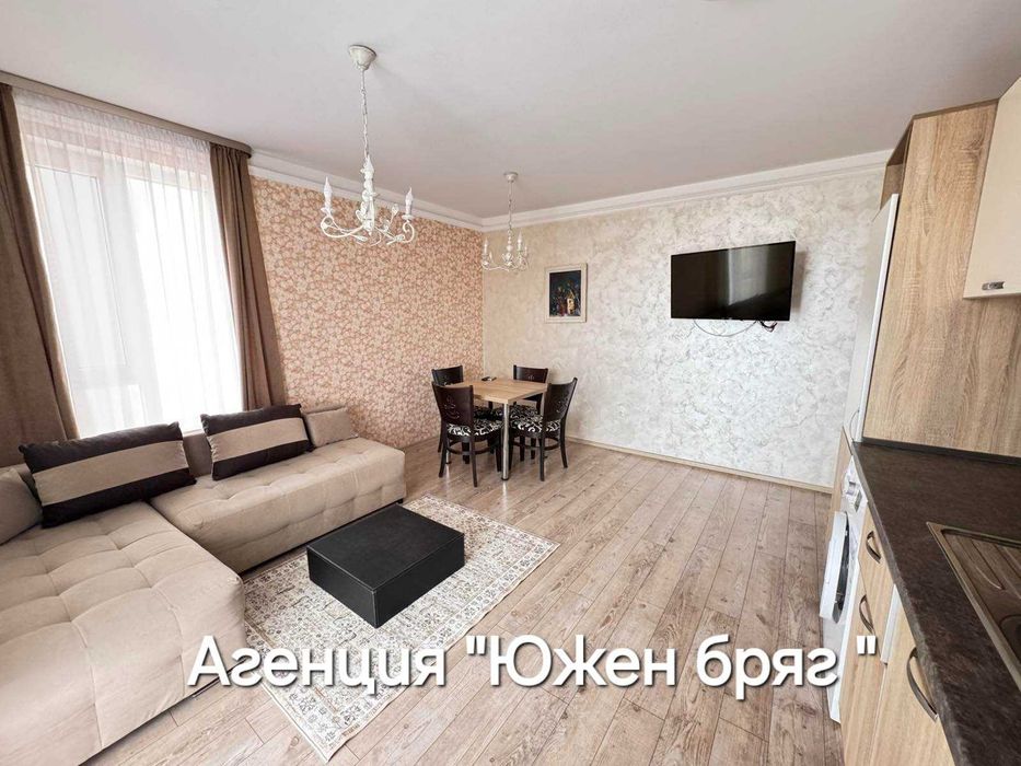 Дава се под наем Двустаен апартамент в Шумен, Пазара - 65 кв.м за 433.5 € - Снимка #1