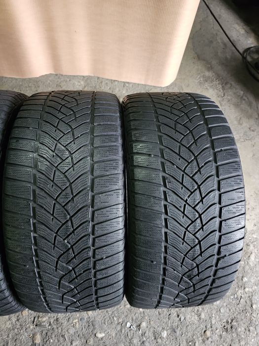 4 anvelope iarna 245 40 18 Goodyear 2019