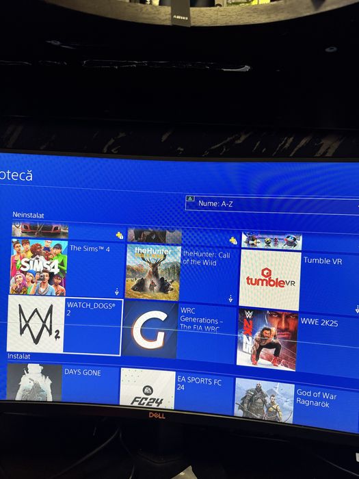 PS4 Pro + controller + multe jocuri + PS Plus
