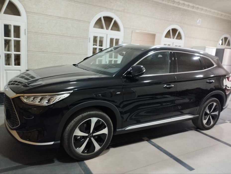 Byd song plus avtomobil