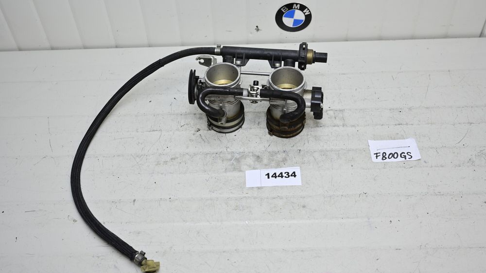 Rampa Injectie Corp Acceleratie Cu Injectoare Si Senzor BMW F800GS