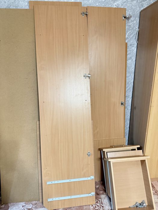 Отдам даром шкафы