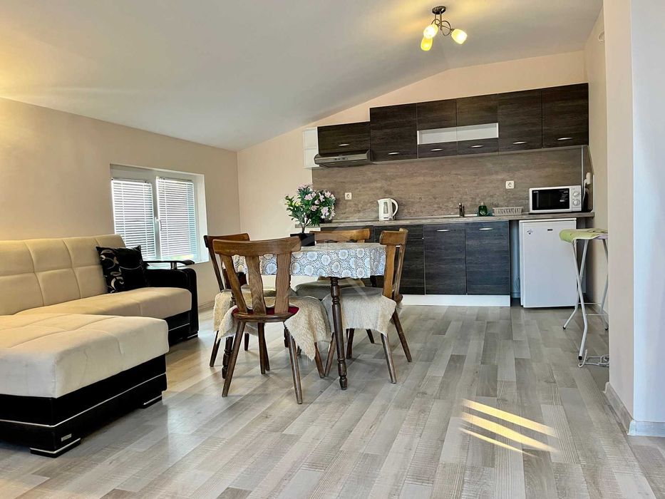 Продава се Едностаен апартамент в Несебър - 74 кв.м за 1095 €/кв.м - Снимка #2