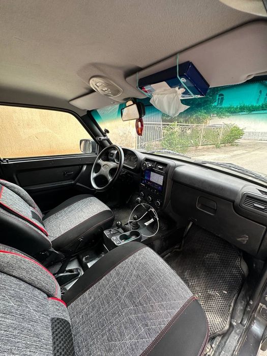 Niva urban sotiladi srochna