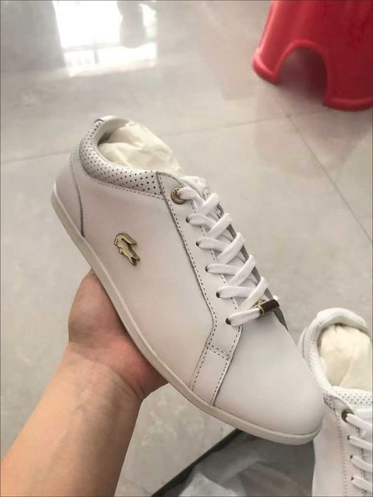 Продам стильные и очень удобные кеды Lacoste
