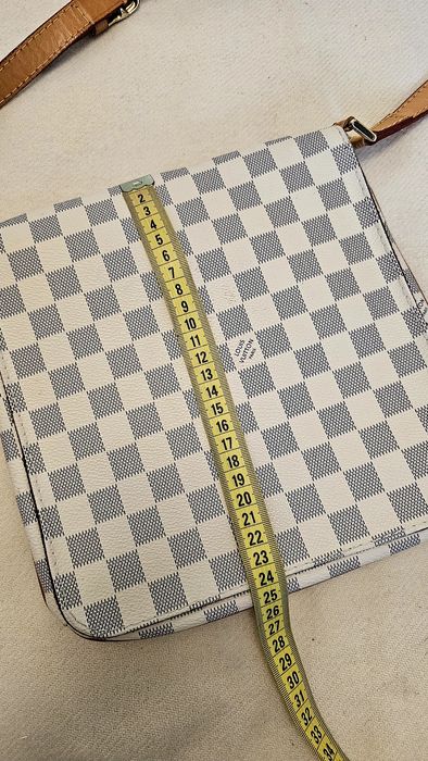 Louis vuitton poștaș