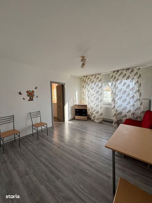 De inchiriat apartament cu 2 camere zona Smirodava, 1200ron