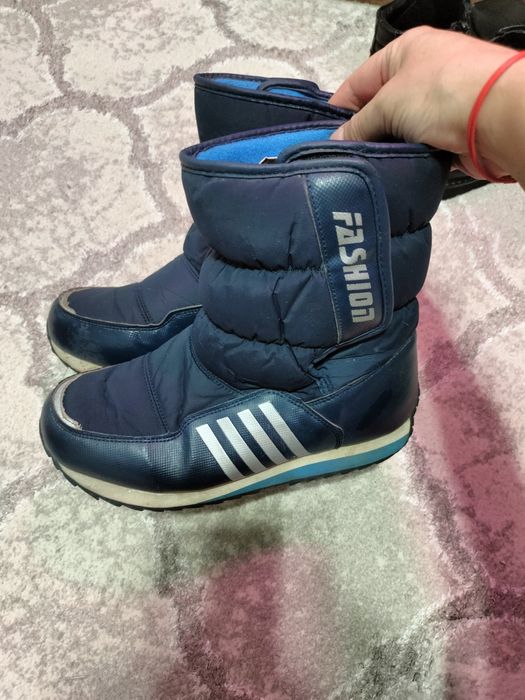 Продам зимние дутики на мальчика