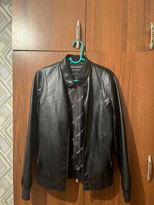 Мужская кожаная куртка