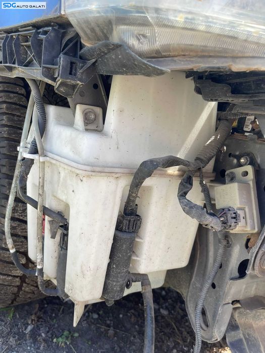 Vas Stropgel Lichid Modelul cu Spalatoare Faruri Parbriz Toyota Avensis T25 2003 - 2009 [C6272]