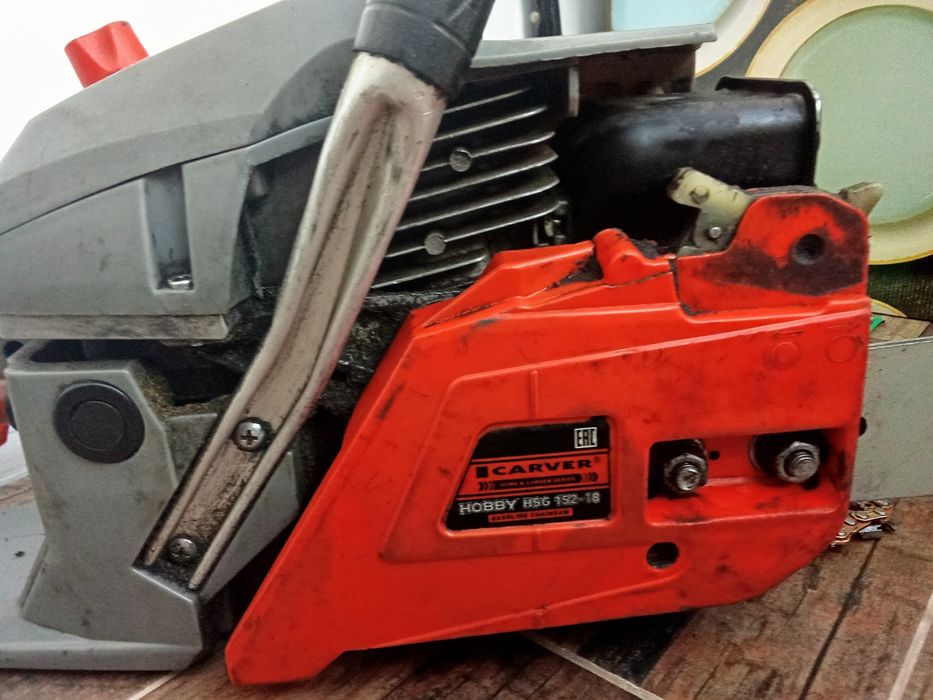 Продам бензопилу