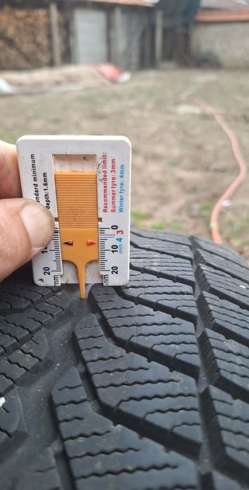 Зимни гуми вредещайн