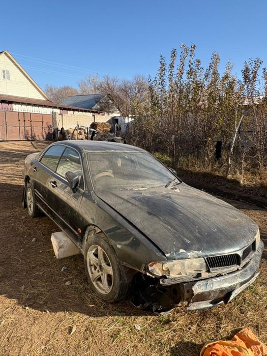 Продам Митсубиси Диаманте 1999 год
