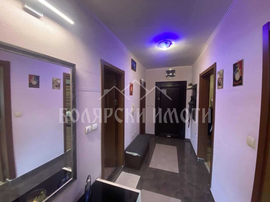 Продава се Тристаен апартамент в Велико Търново, Център - 82 кв.м за 1045 €/кв.м - Снимка #7