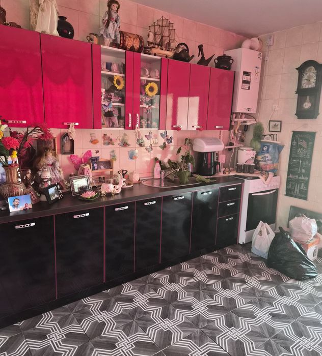 Vând casă in comuna modelu