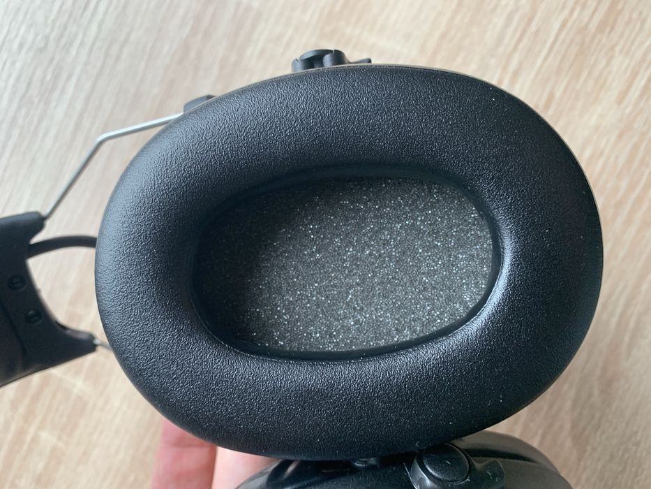 Casti vanatoare active 3M Peltor Protac III Slim