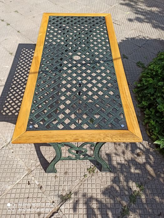 Нова чугунена маса за градина