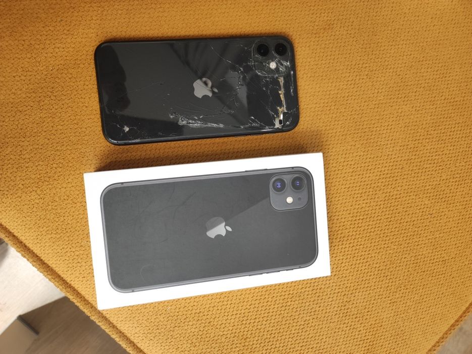 Iphone 11.  128GB. С коробкой 100% АКБ