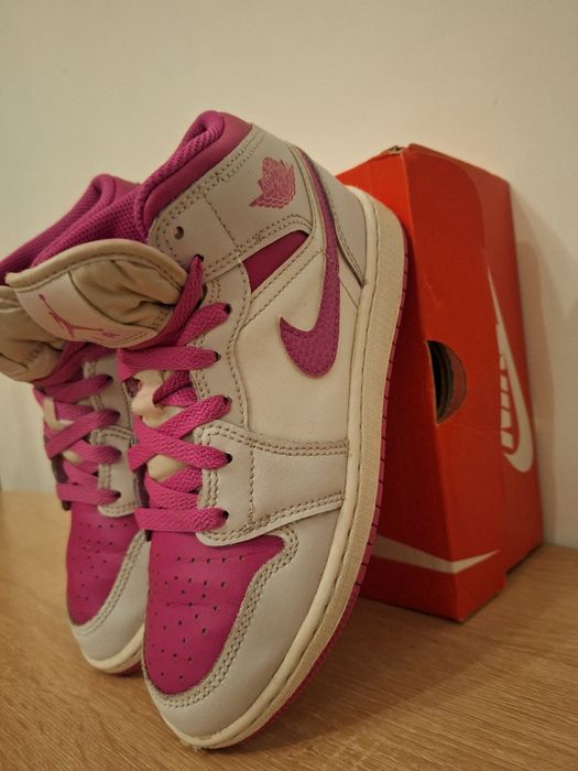 ИЗГОДНО.Много запазени