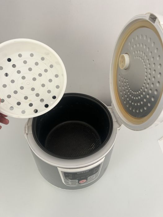 Мультиварка в хорошем состояний