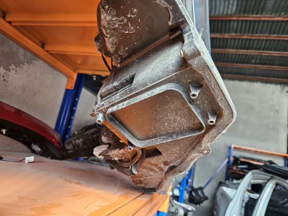 Ляв фар за Toyota C-hr