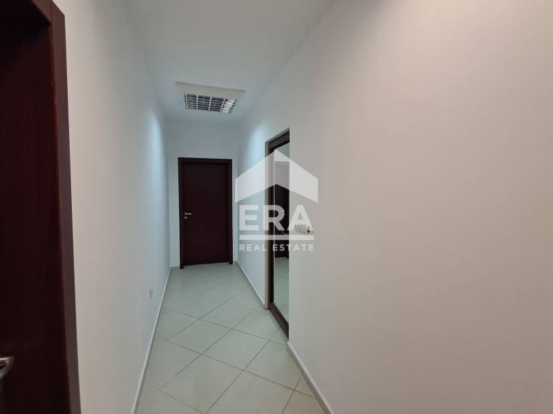 Продава се Двустаен апартамент в Варна, Окръжна болница - 67 кв.м за 2866 €/кв.м - Снимка #6