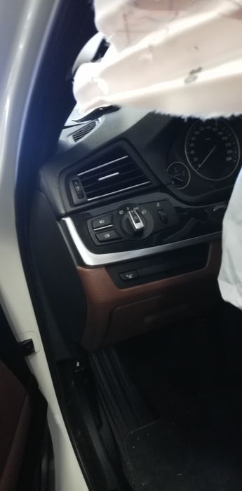 Бмв ф10 3.0д 245кс на части