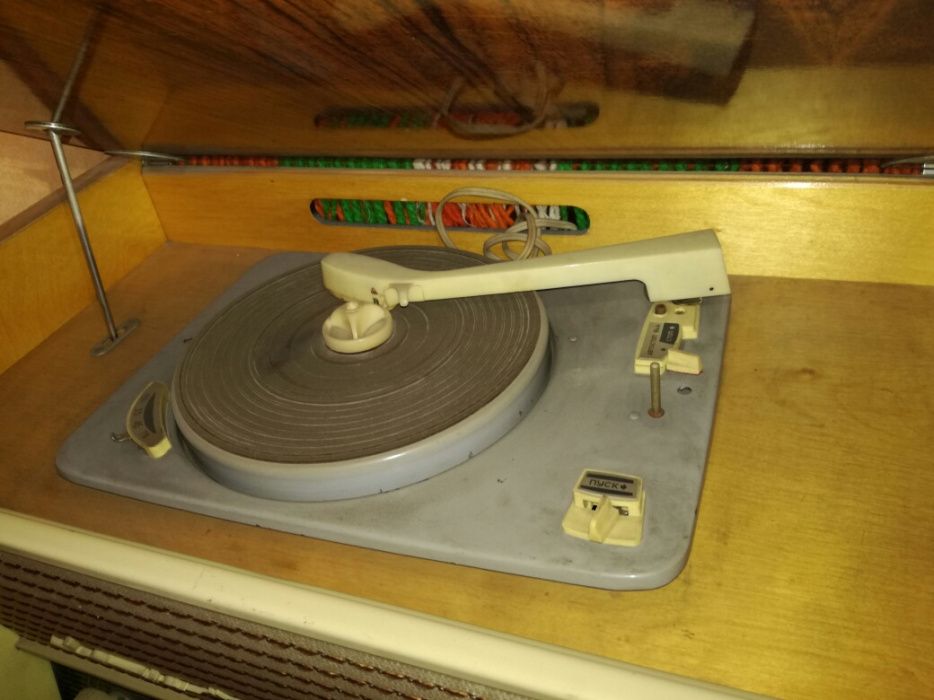 Грамофон, запазен