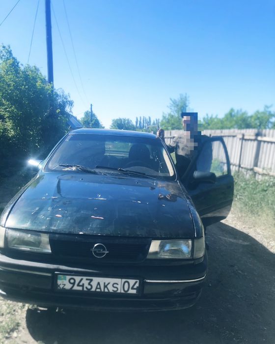 Продам машину опель вектра