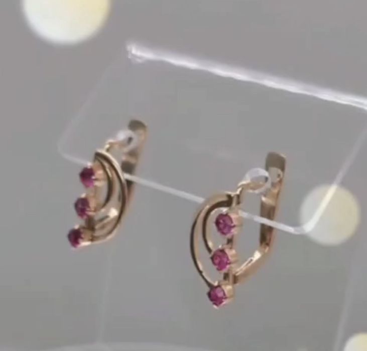 583 proba Sayuz rubin zirak, Moskva zavod. Huddi rasmdagi zirak
Грамм: