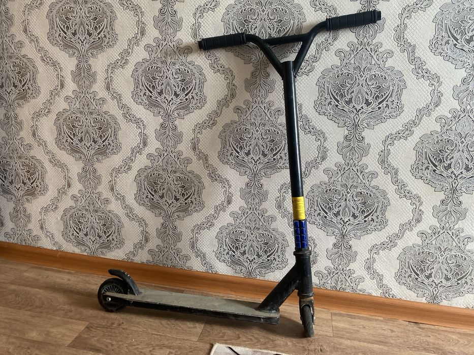 Самокат трюковой