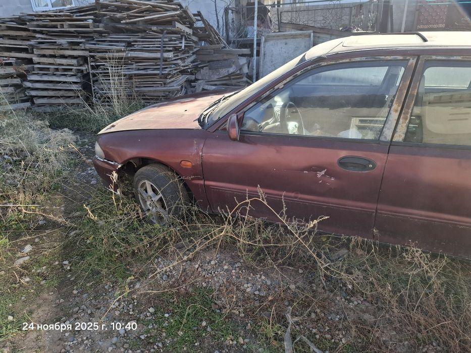 Срочно продам Лансер 1993г