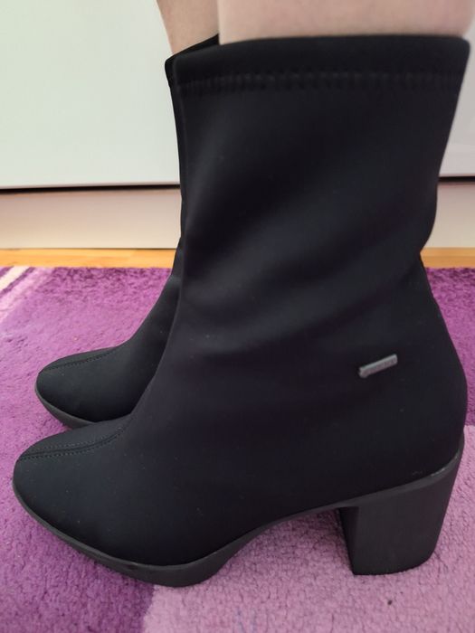 Cizme din material impermeabil