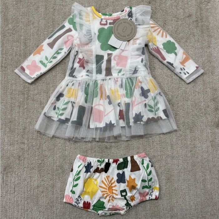 Stella Mccartney Baby чисто нова бебешка рокля с гащички към нея