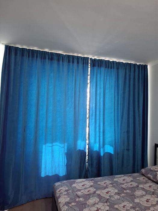 Продам шторы б/у синего цвета