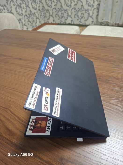 Asus Vivobook Noutbuk