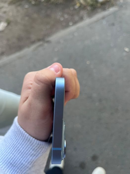 Айфон 14 в хорошем состоянии