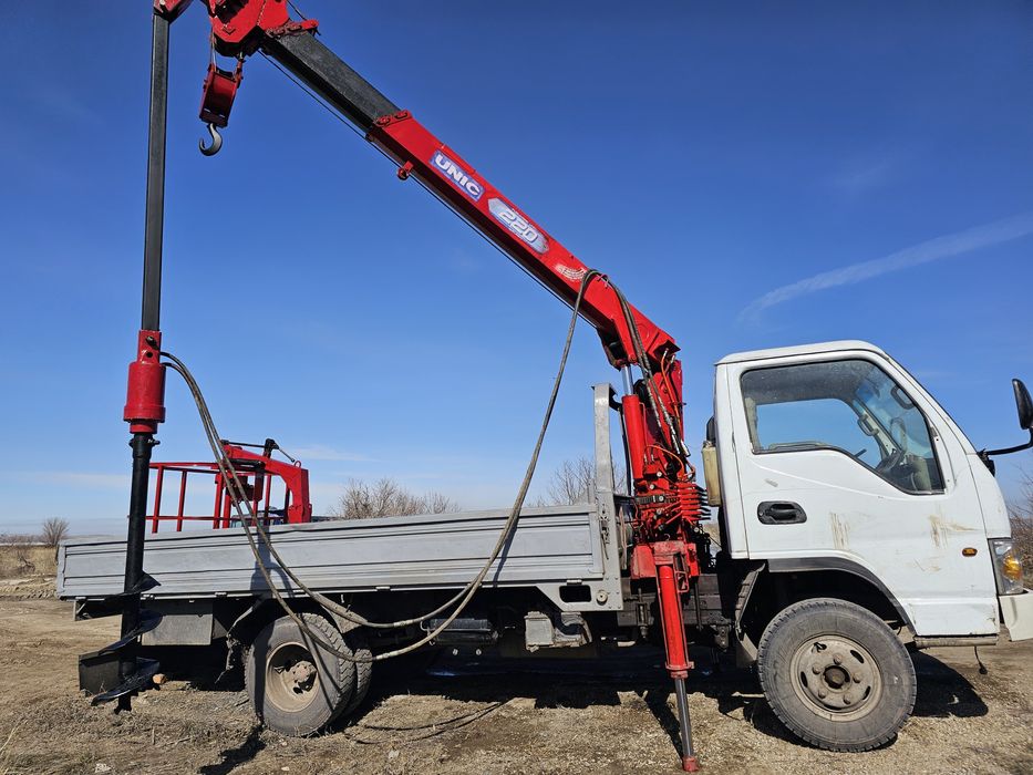 Манипулятор, ямобур, вышка.