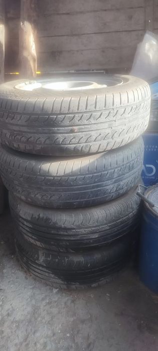 Шины для  легковых автомобилей