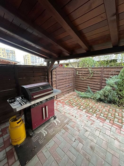 Inchiriez casa tip Duplex 4 camere/90mp+curte 40mp/3 loc parcare/sec6