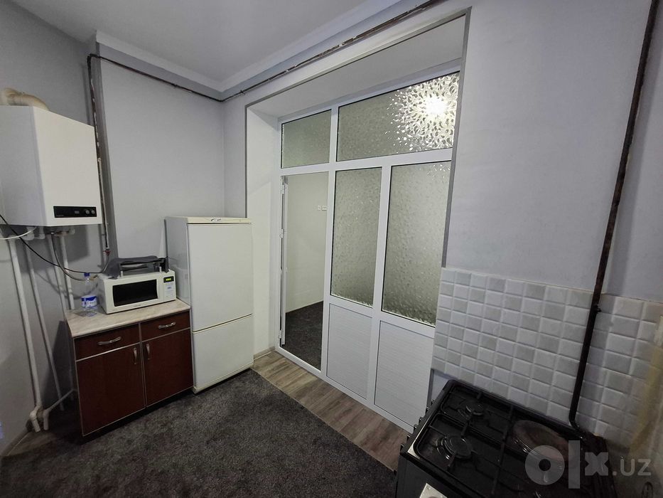 Продаётся 1 комнатная квартира, переделанная в 2х комнатную