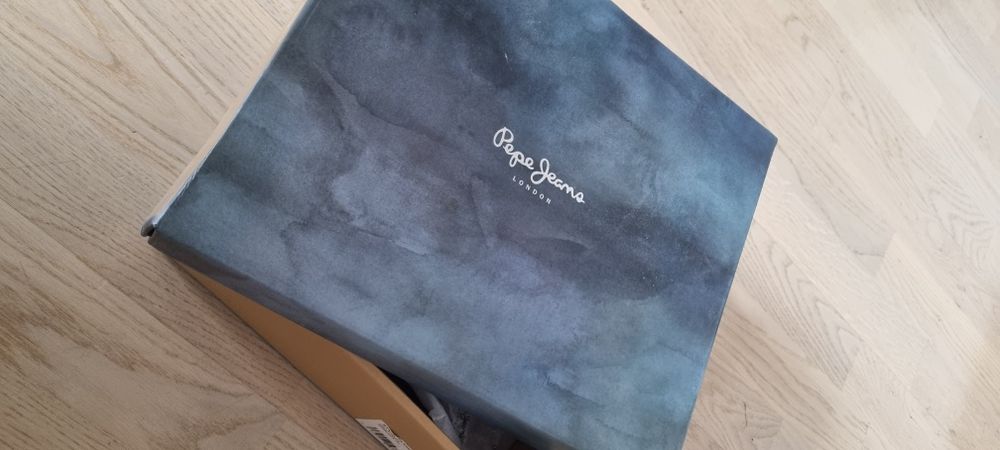 Обувки Pepe Jeans 39