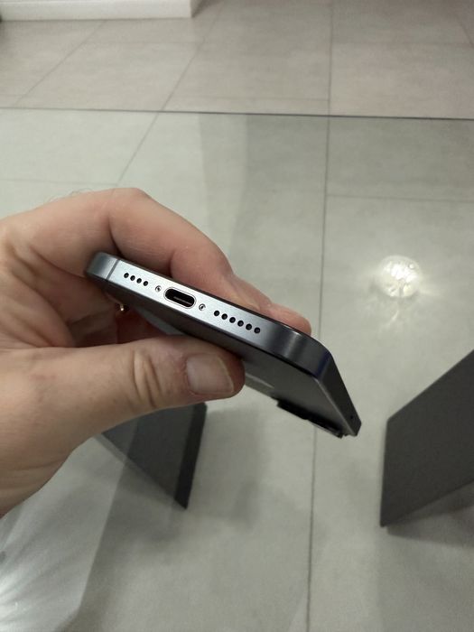 iPhone 15 Pro Max black titanium 256Gb • IMPECABIL • neverlocked