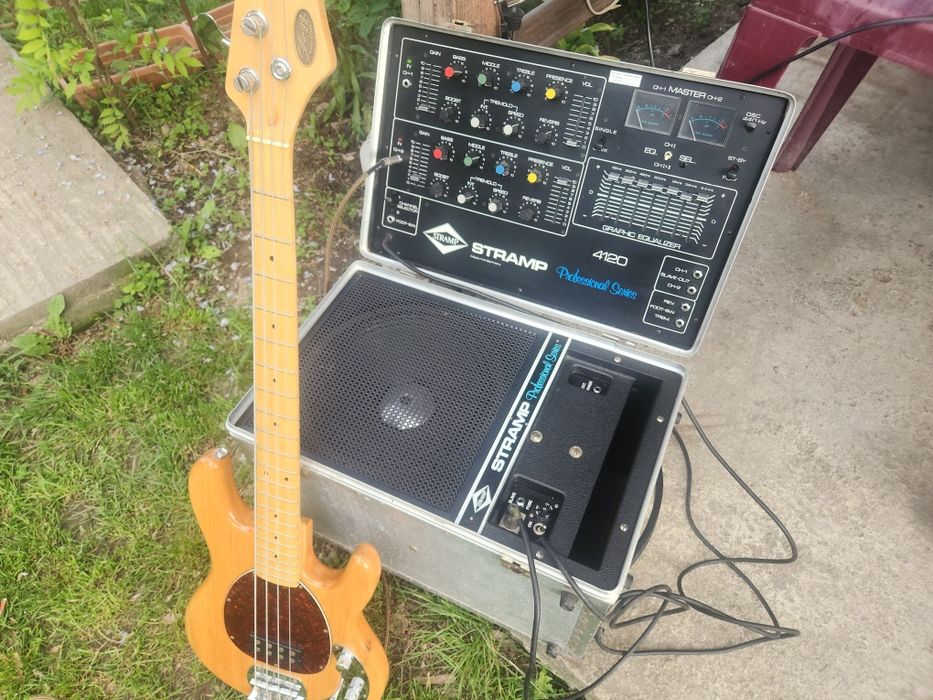 Amplificator / mixer  vintage chitara Stramp 4120