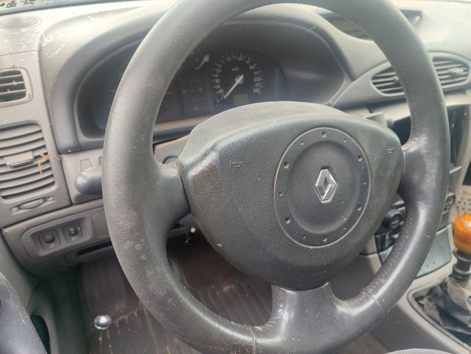 Рено Лагуна 1.9 дци/120 к.с на части