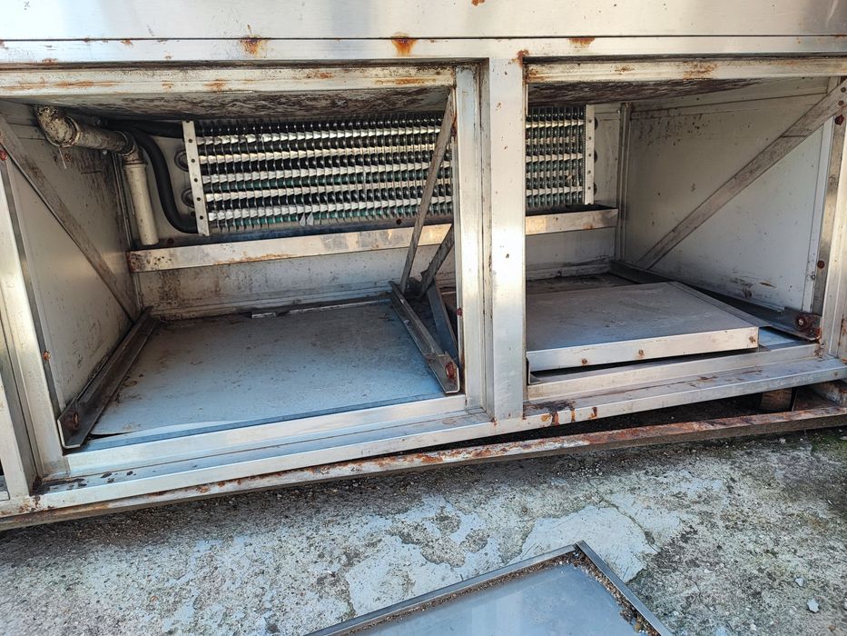 Хладилна витрина